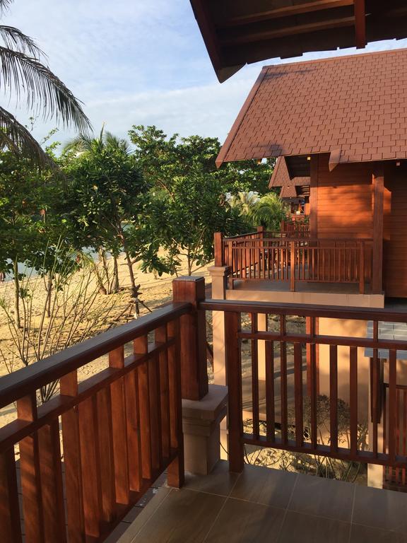 Koh Ma Beach Resort Mae Haad Exterior photo