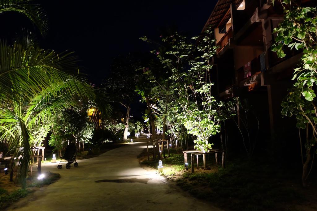 Koh Ma Beach Resort Mae Haad Exterior photo