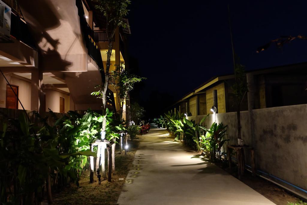 Koh Ma Beach Resort Mae Haad Exterior photo